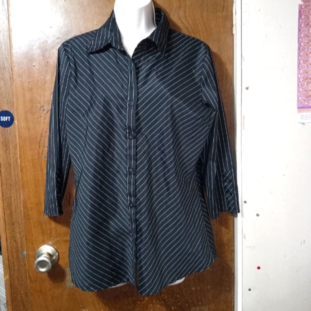 Medium black and white striped button top